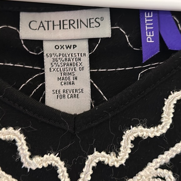 Catherine's Maternity Dress - Picture 8 of 10